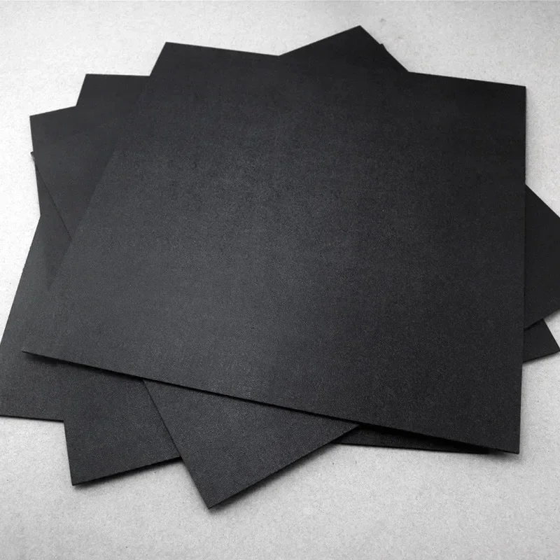 Worbla Thermoplastic - 1 plaque thermoformée durable en KYDEX,